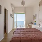 Cas' A Mare - Beachfront Luxury 萨莱诺