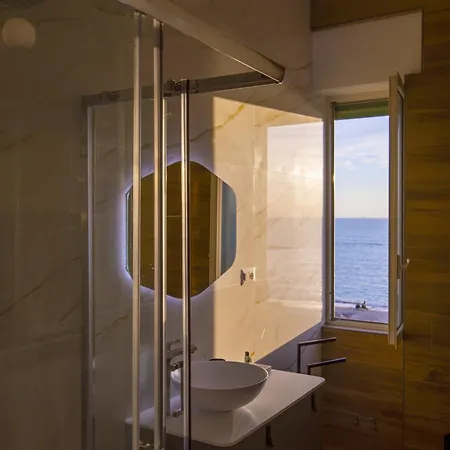 Bed & Breakfast Cas' A Mare - Beachfront Luxury