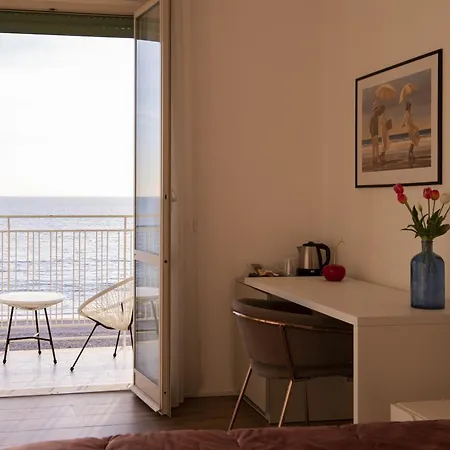 Cas' A Mare - Beachfront Luxury Salerno