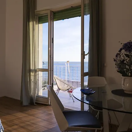 Bed & Breakfast Cas' A Mare - Beachfront Luxury Salerno