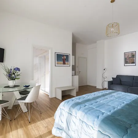 Cas' A Mare - Beachfront Luxury Bed & Breakfast 4*