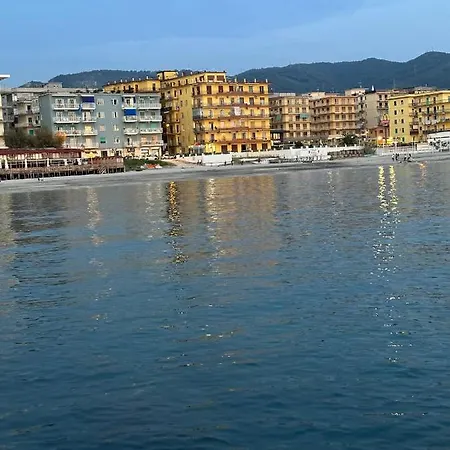 Cas' A Mare - Beachfront Luxury * Salerno