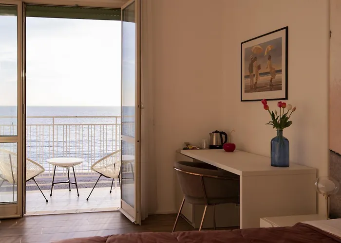 Cas' A Mare - Beachfront Luxury Salerno